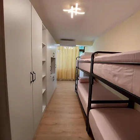 Apartment Selefi